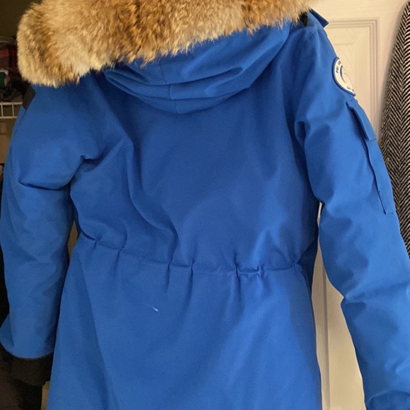 Jackets - Picture 6 of 9